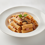 Rigatoni mit Pilzen und Schinken